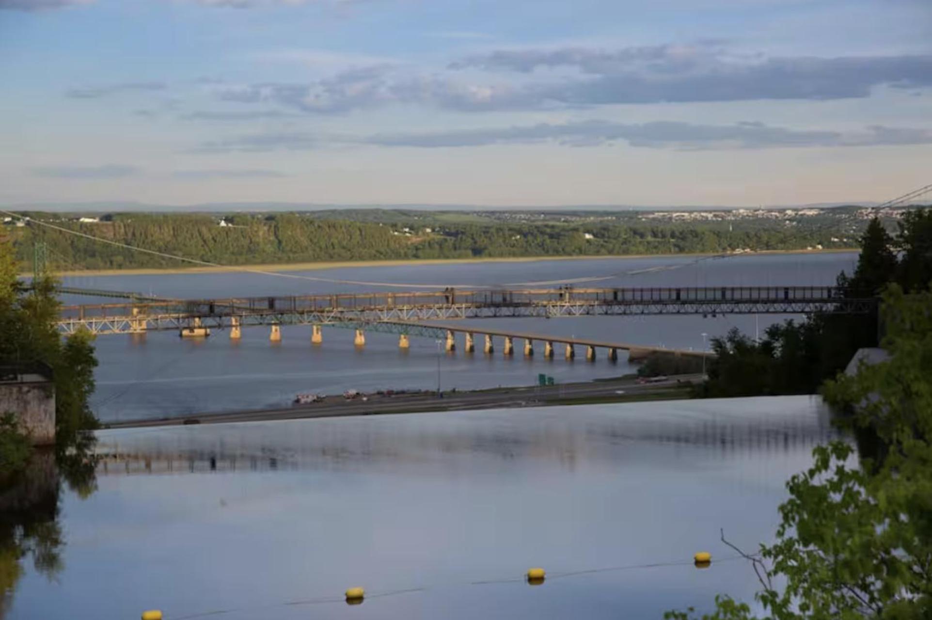 Initial - Horizon - Chutes-Montmorency Boischatel Exterior photo